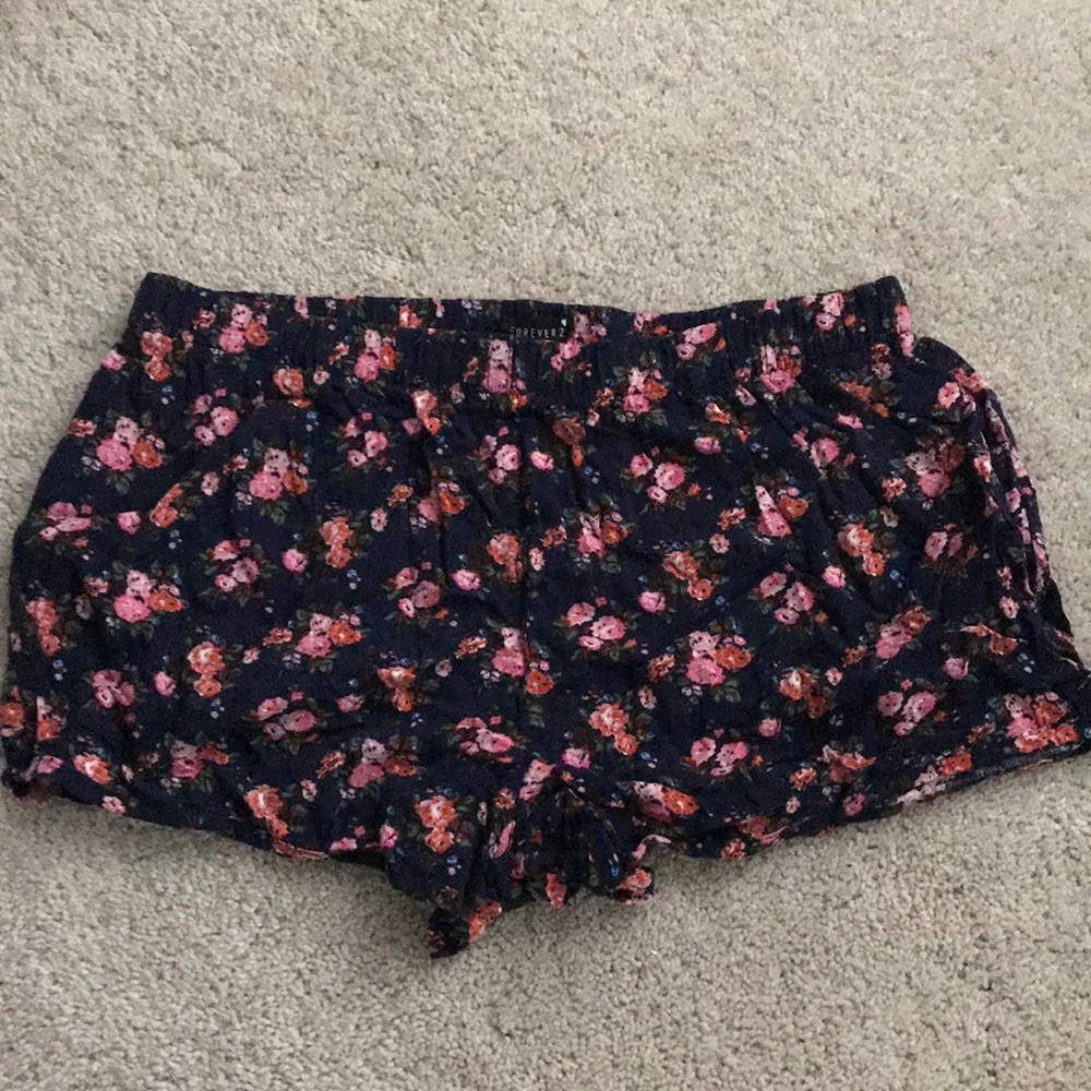 Forever 21 navy blue and pink flower flowy shorts